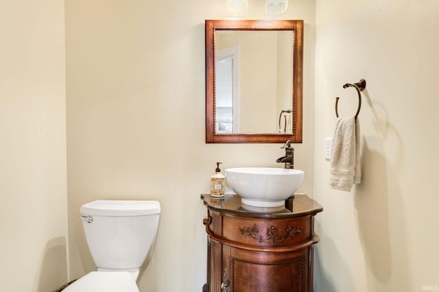 16292 Norwood Lane, Goshen, IN 46526