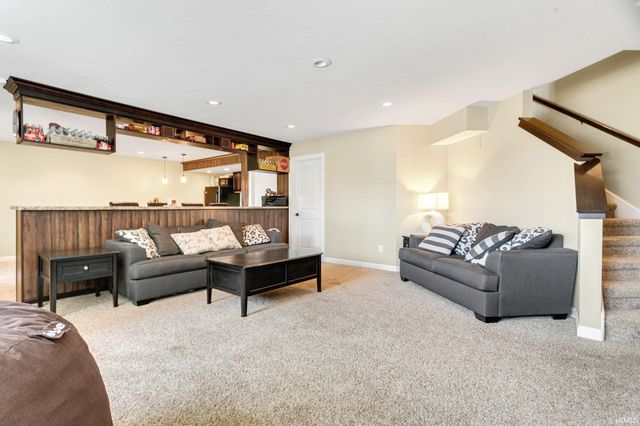 16292 Norwood Lane, Goshen, IN 46526