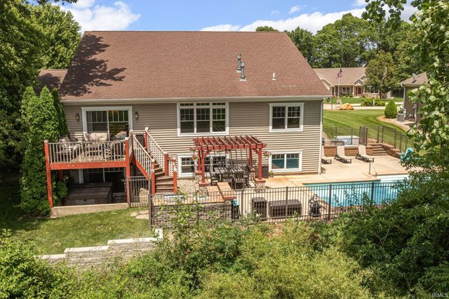 16292 Norwood Lane, Goshen, IN 46526