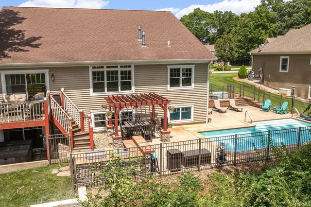 16292 Norwood Lane, Goshen, IN 46526