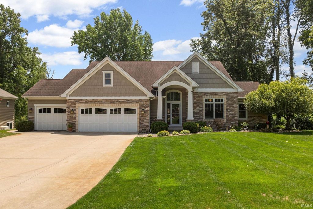 16292 Norwood Lane, Goshen, IN 46526