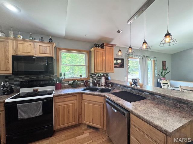14168 Turkey Run Court, New London, MO 63459