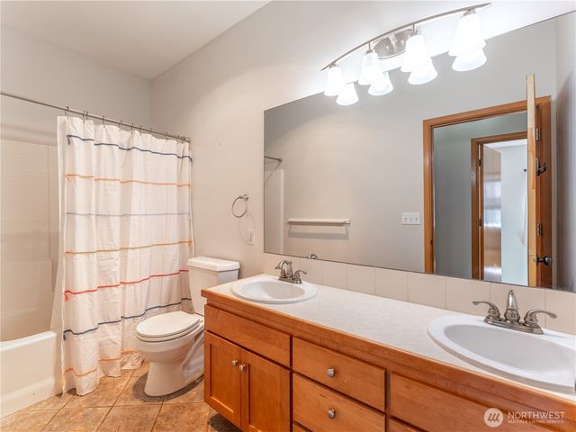 2013 Linville Dr, Wenatchee, WA 98801