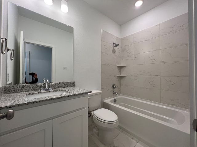 6573 Iron Horse Boulevard, North Richland Hills, TX 76180