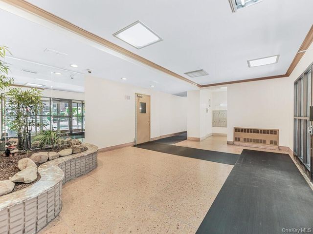 2165 Matthews Avenue 4A, Bronx, NY 10462