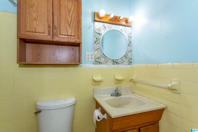 2801 CLYBURNE STREET, Hueytown, AL 35023