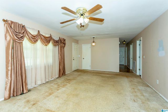 2801 CLYBURNE STREET, Hueytown, AL 35023