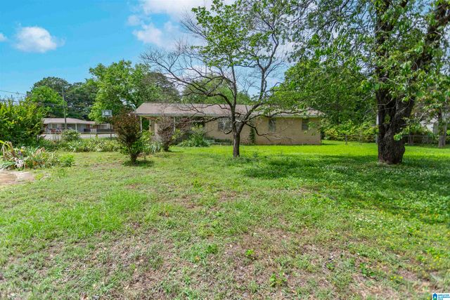 2801 CLYBURNE STREET, Hueytown, AL 35023