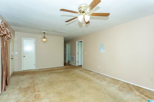 2801 CLYBURNE STREET, Hueytown, AL 35023