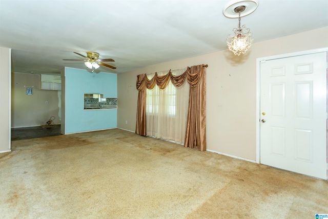 2801 CLYBURNE STREET, Hueytown, AL 35023