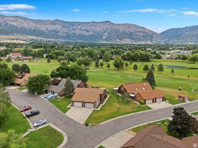 69 WHITE BARN DR, Pleasant View, UT 84414