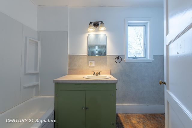 208 W Indian Street, Midland, MI 48640