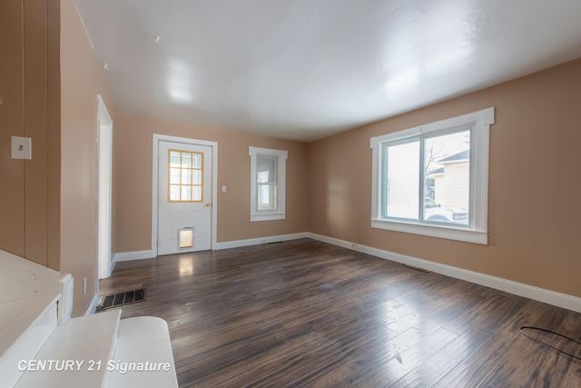 208 W Indian Street, Midland, MI 48640