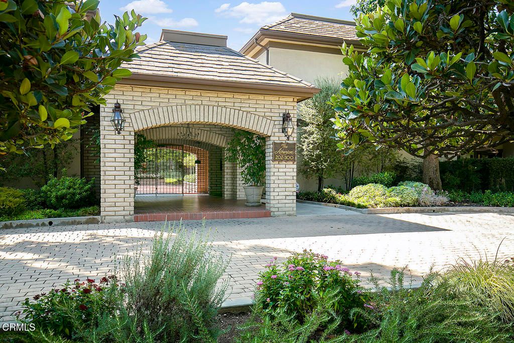 288 Palmetto Drive, Pasadena, CA 91105 — exterior