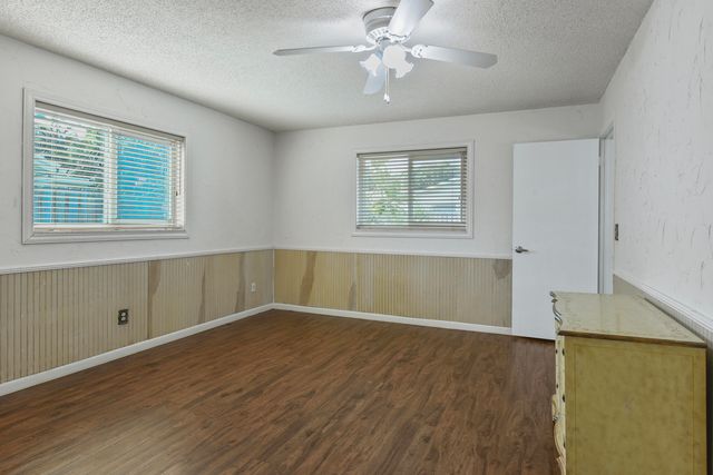 4368 Hawthorn Avenue, Palm Beach Gardens, FL 33410