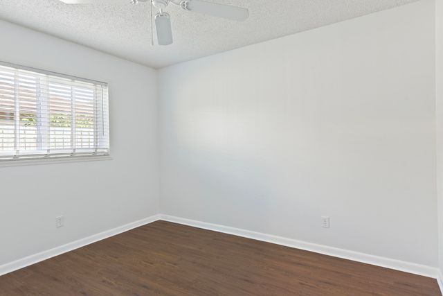 4368 Hawthorn Avenue, Palm Beach Gardens, FL 33410