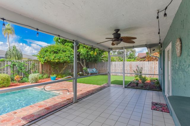 4368 Hawthorn Avenue, Palm Beach Gardens, FL 33410