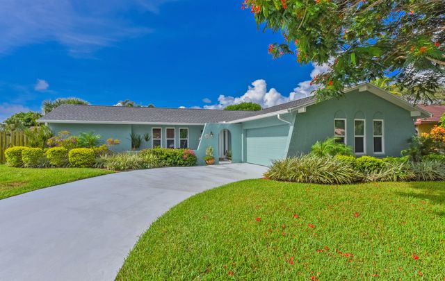 4368 Hawthorn Avenue, Palm Beach Gardens, FL 33410