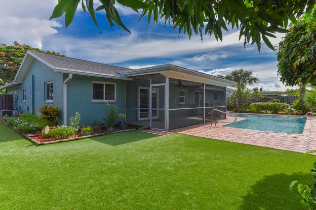 4368 Hawthorn Avenue, Palm Beach Gardens, FL 33410