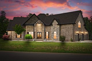 1161 Reda Dr, Clarksville, TN 37042