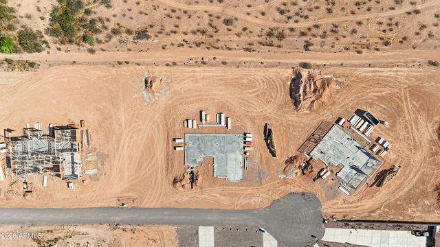 988 W Town Lane, San Tan Valley, AZ 85143