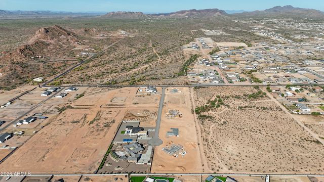 988 W Town Lane, San Tan Valley, AZ 85143