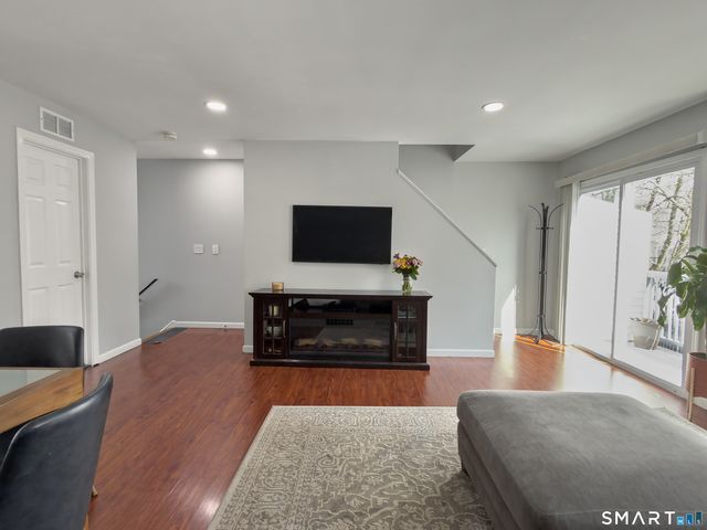 94 Liberty Street 12, Stamford, CT 06902