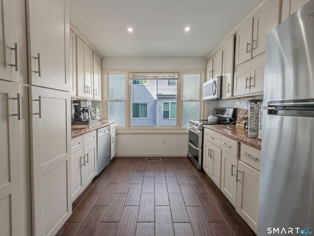 94 Liberty Street 12, Stamford, CT 06902