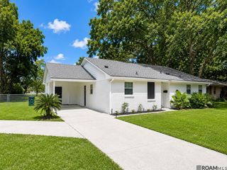 9753 Mollylea Dr, Baton Rouge, LA 70815