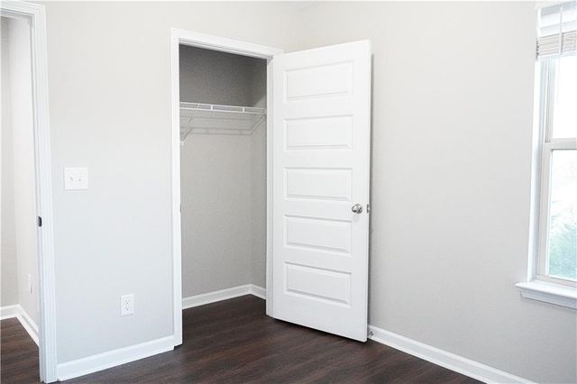 1963 Shetley Creek Drive, Norcross, GA 30071