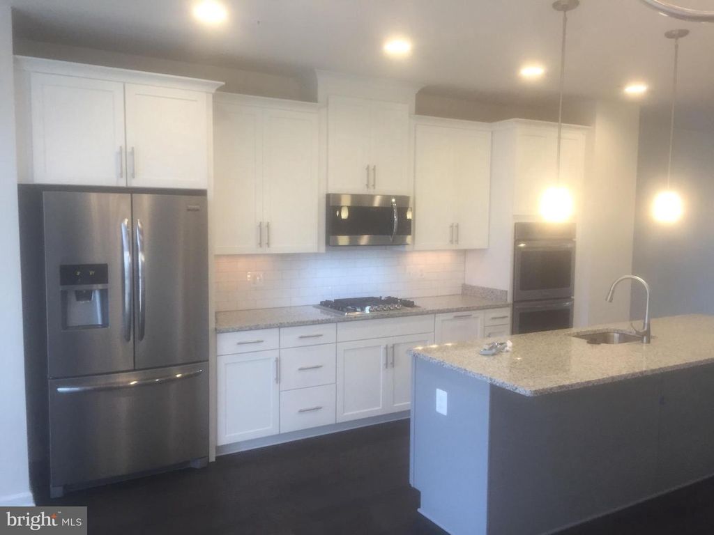 2714 PINE BROOK ROAD RD, Hyattsville, MD 20785