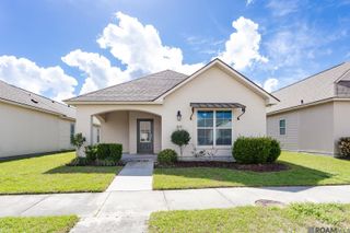 7648 W Pelican Lakes Ave, Baton Rouge, LA 70820
