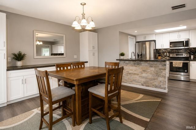1931 Sovereign Drive, Fort Wayne, IN 46815