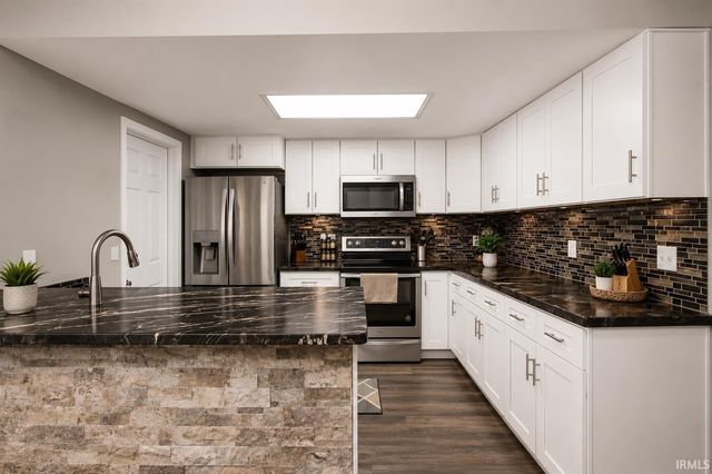 1931 Sovereign Drive, Fort Wayne, IN 46815