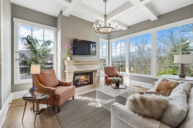 6453 Penrose Dr, Brentwood, TN 37027