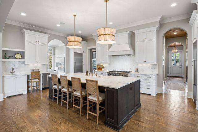 6453 Penrose Dr, Brentwood, TN 37027