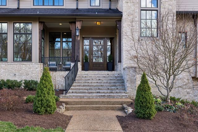 6453 Penrose Dr, Brentwood, TN 37027