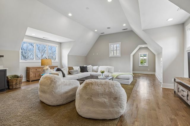 6453 Penrose Dr, Brentwood, TN 37027