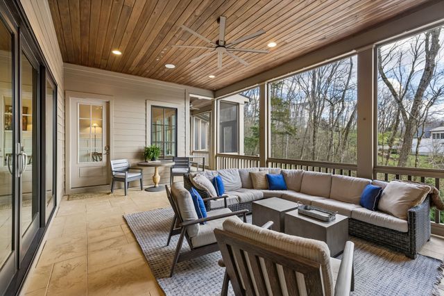 6453 Penrose Dr, Brentwood, TN 37027