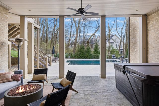 6453 Penrose Dr, Brentwood, TN 37027