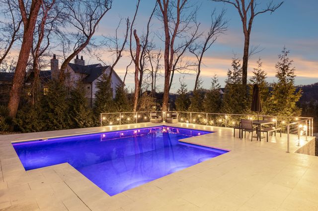 6453 Penrose Dr, Brentwood, TN 37027