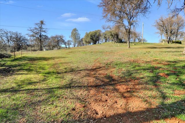 10440 Travertine Ct, Grass Valley, CA 95949