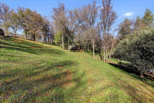 10440 Travertine Ct, Grass Valley, CA 95949