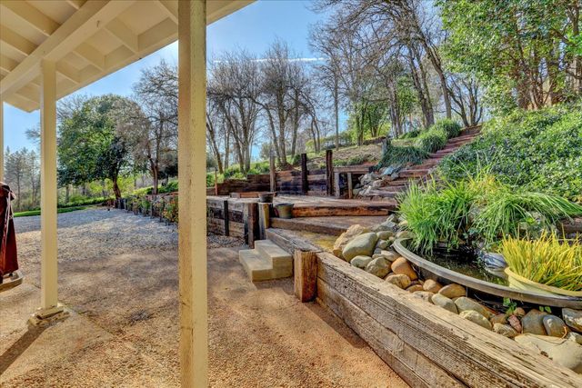 10440 Travertine Ct, Grass Valley, CA 95949