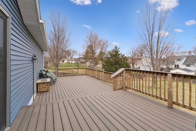 3837 Tami Terrace, Waterloo, IA 50701