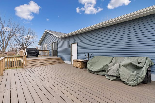 3837 Tami Terrace, Waterloo, IA 50701