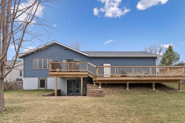 3837 Tami Terrace, Waterloo, IA 50701