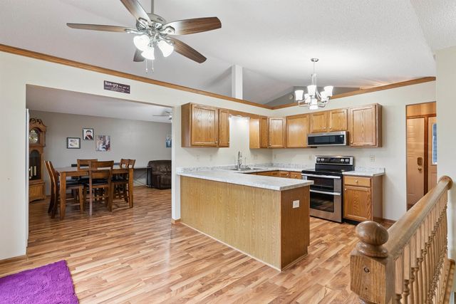 3837 Tami Terrace, Waterloo, IA 50701