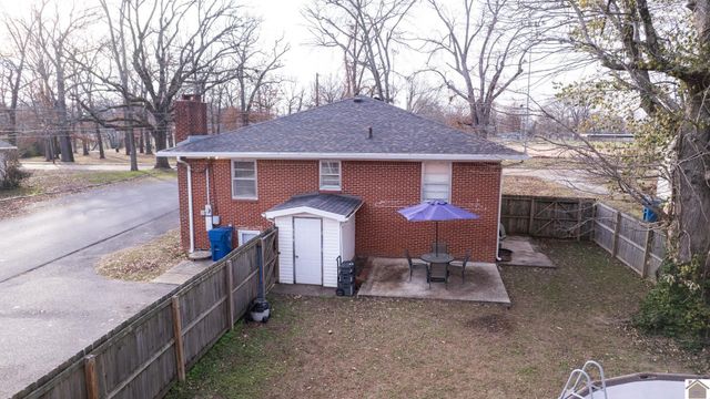 400 N 8th Street, Murray, KY 42071