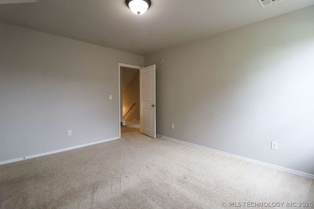 11705 S Willow Place, Jenks, OK 74037
